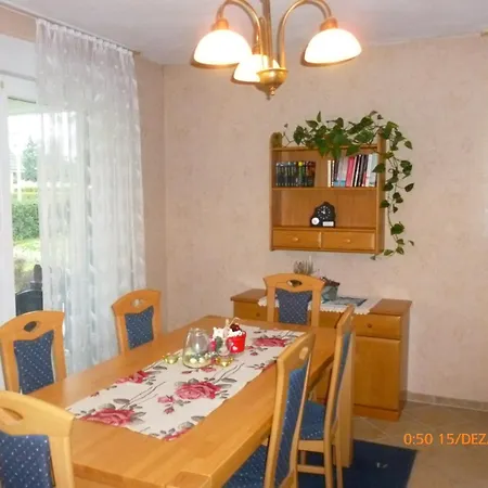 Haus Mit 3 Schlafzimmern - Familienfreundlich *